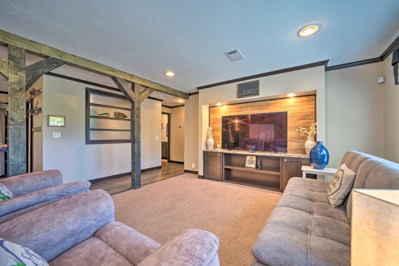 Pet-Friendly Home With Pool In Broken Bow! 외부 사진