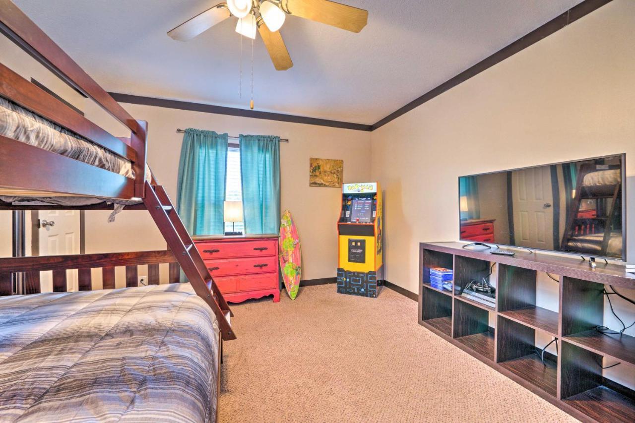 Pet-Friendly Home With Pool In Broken Bow! 외부 사진