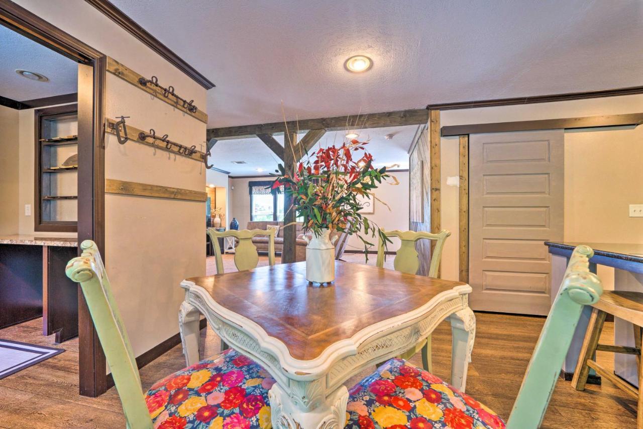 Pet-Friendly Home With Pool In Broken Bow! 외부 사진